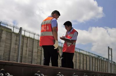 段舉辦第二屆職工職業技能競賽（鐵路線路工）決賽暨技術交流活動